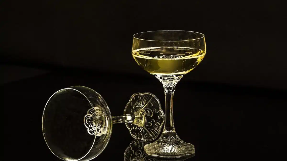 Verre de Mariage personnalisé : pourquoi choisir cette option pour vos invités ?